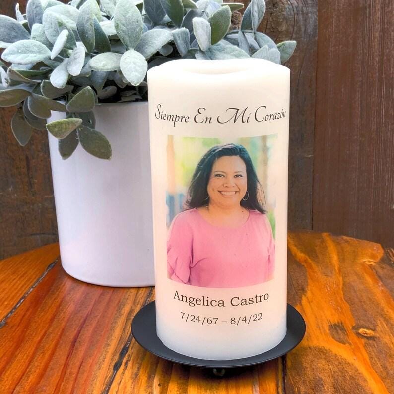 Minimalist Spanish Memorial Candle with Photo, Name & Dates | Personalized LED Remembrance Candle with Quote Options